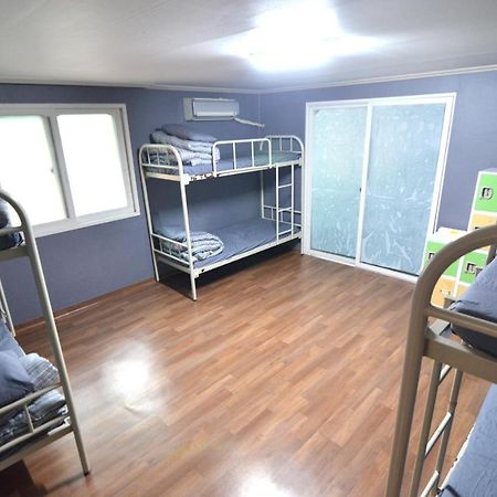 Kimchee Hongdae Guesthouse Seoul Ngoại thất bức ảnh