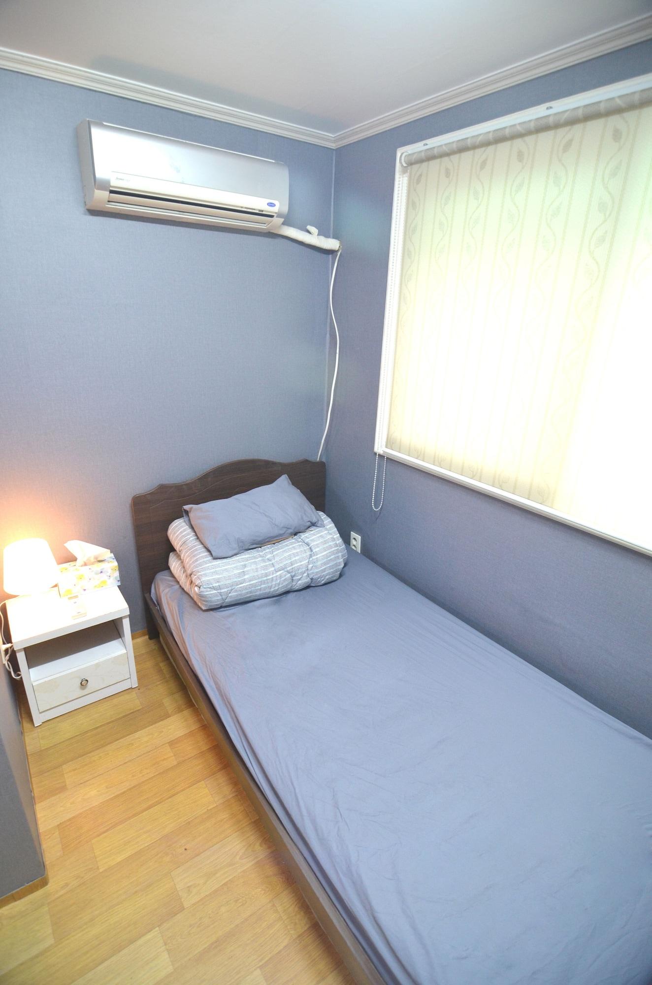 Kimchee Hongdae Guesthouse Seoul Ngoại thất bức ảnh