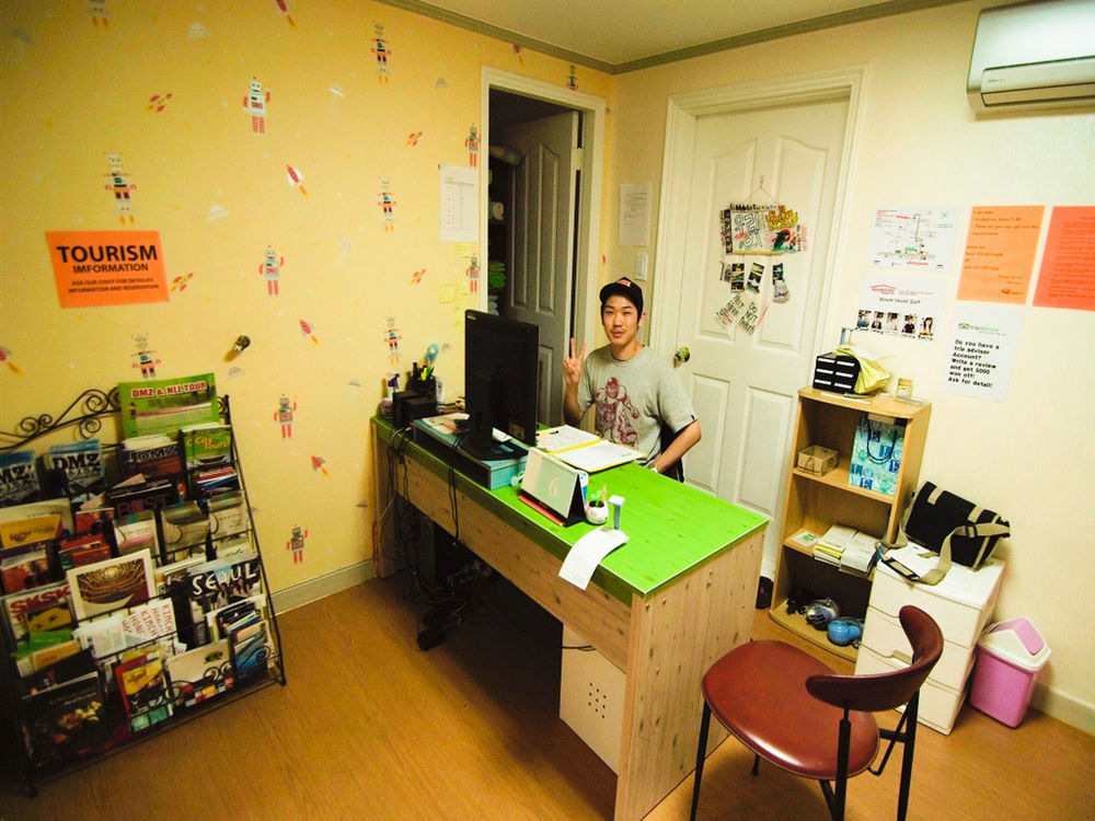 Kimchee Hongdae Guesthouse Seoul Ngoại thất bức ảnh
